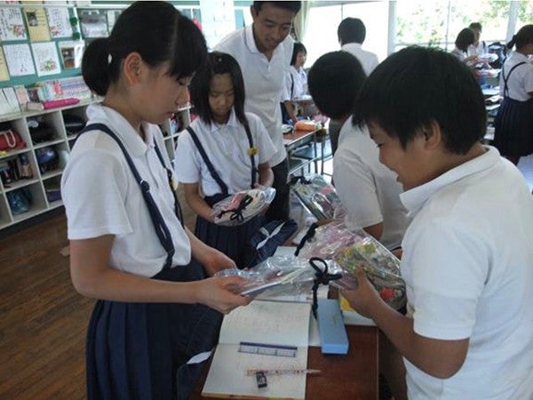 小学校訪問の様子